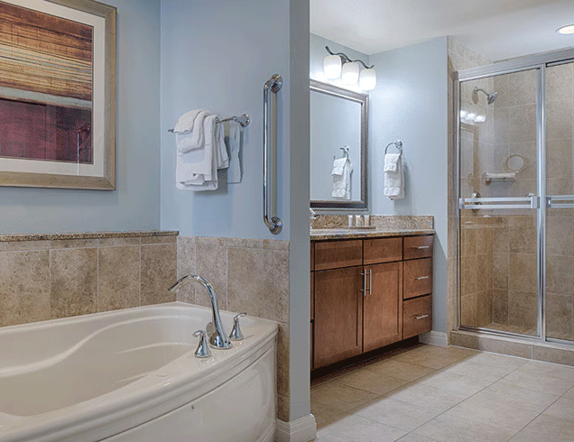 WYN-NATL-HRBR-BATH-636x490-PNG