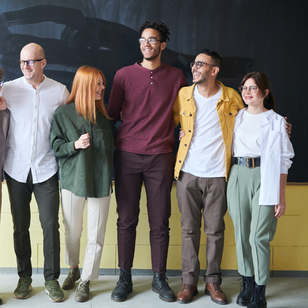 HR LINEUP-pexels-600x600x600-PNG